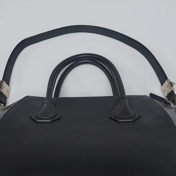 Givenchy Black Sugar Goatskin Small Antigona Bag - Picture 5 of 12